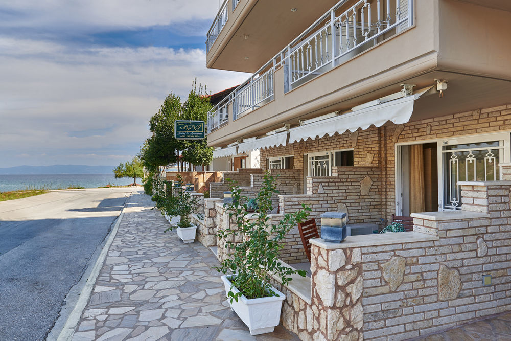 Hotel Sarti Beach Buitenkant foto